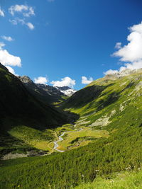 Flüelapass direction to schwarzhorn, beauty of high mountain valley