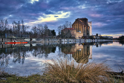 Reflection of buildings in lake