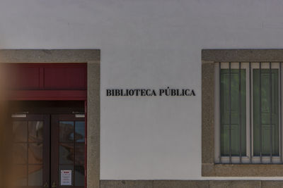 Text on wall of building