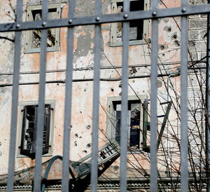 Full frame shot of abandoned building