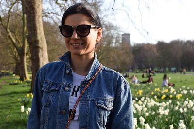 Portrait of woman wearing sunglasses