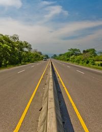 Road passing through road