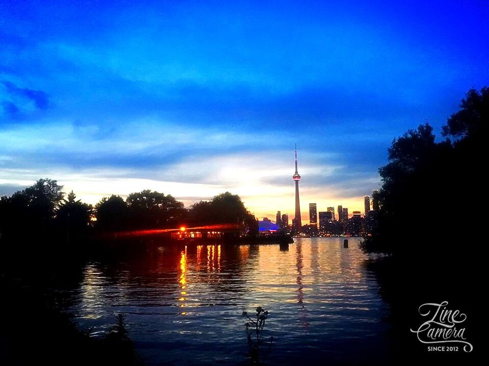 VIEW OF CITY AT WATERFRONT