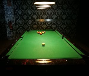 Ball of table