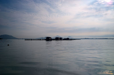 Floating fish farm