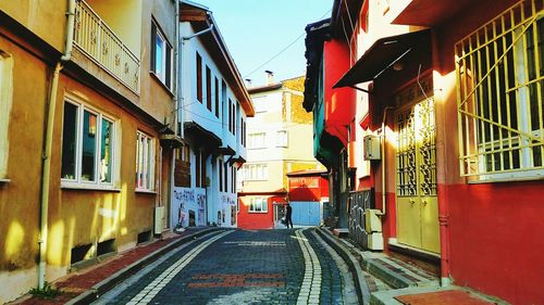 Narrow alley in city