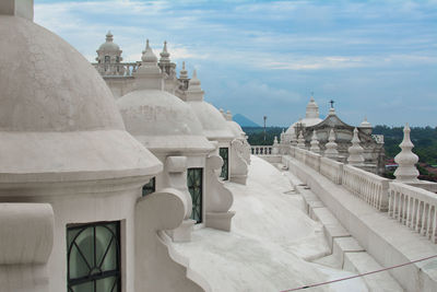 White painted domes and rooftop of leon cathedral of the assumption of mary