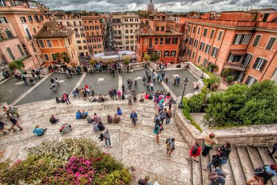 Tourists at piazza di spagna stairs