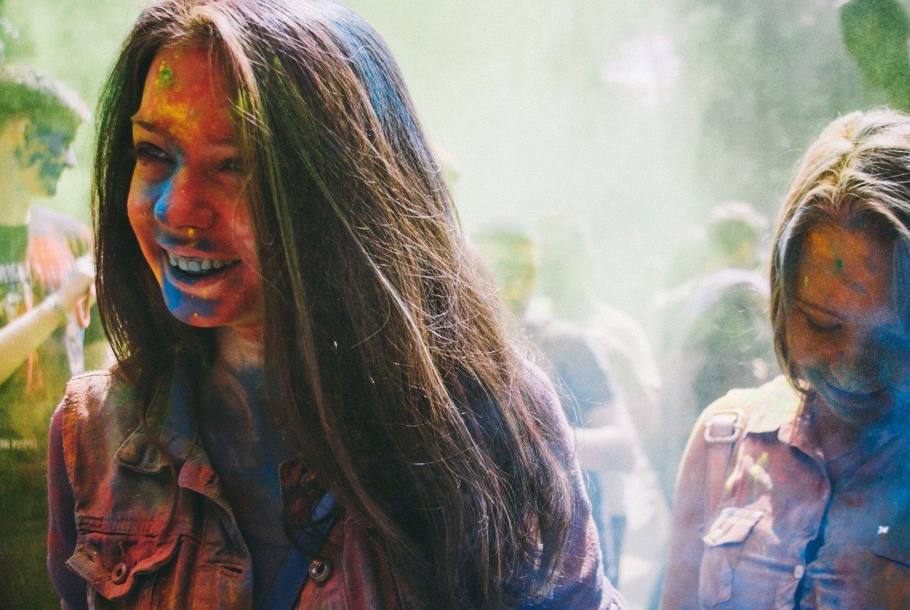 young adult, young women, person, portrait, lifestyles, looking at camera, long hair, headshot, leisure activity, smiling, front view, casual clothing, waist up, happiness, focus on foreground, head and shoulders, toothy smile