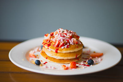 Close-up of pancake in plate on table