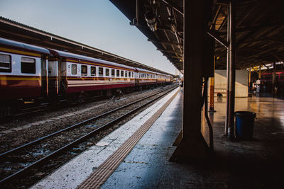 Hua lamphong station