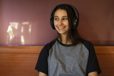 Portrait of a smiling young woman