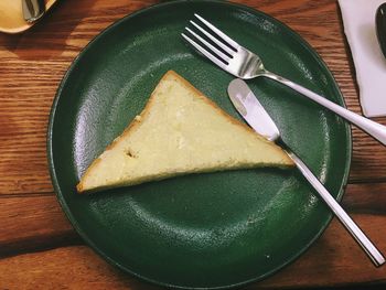 Close-up of bread in plate on table