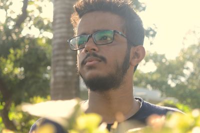 Portrait of young man wearing sunglasses