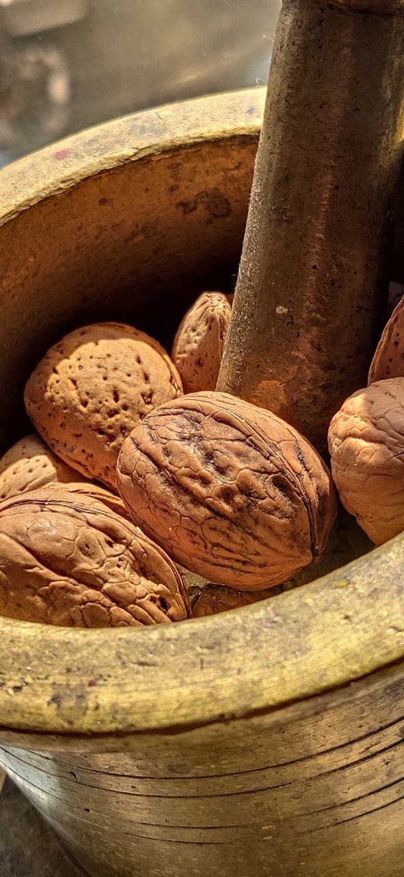 wood, close-up, no people, food and drink, indoors, macro photography, iron