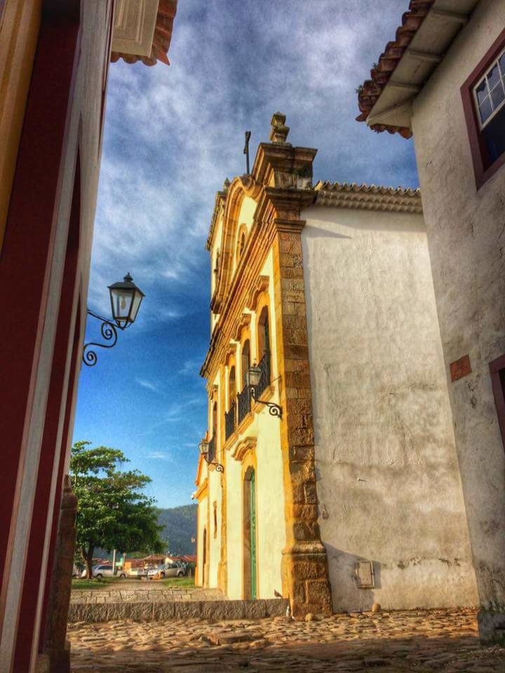 LOW ANGLE VIEW OF MOSQUE AGAINST SKY