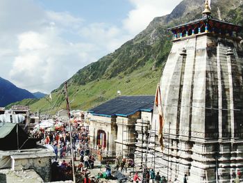 Crowd at kedarnath temple