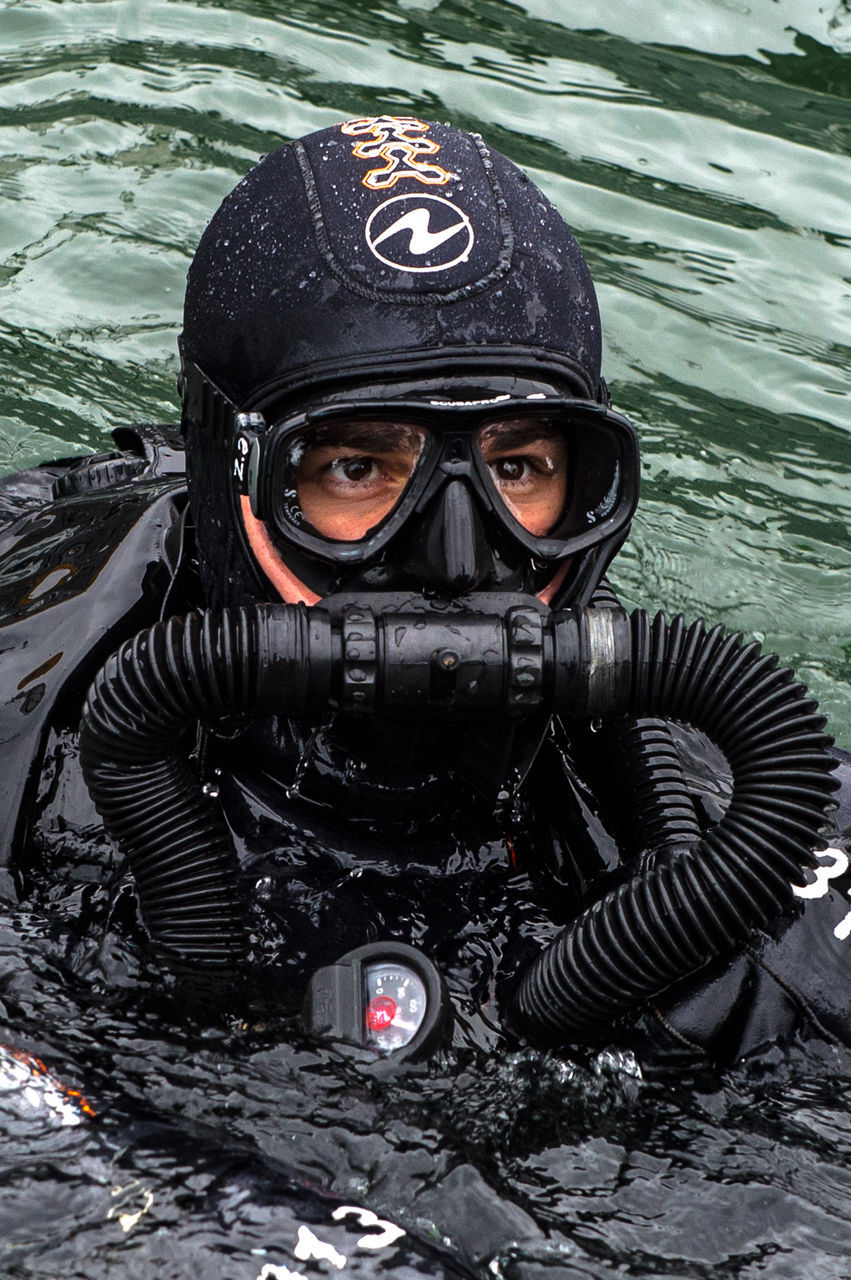 water, one person, portrait, looking at camera, swimming, front view, sea, scuba diving, sports, water sports, nature, day, adult, men, underwater, leisure activity, adventure, outdoors, scuba mask, diving equipment, headshot, clothing, lifestyles, recreation
