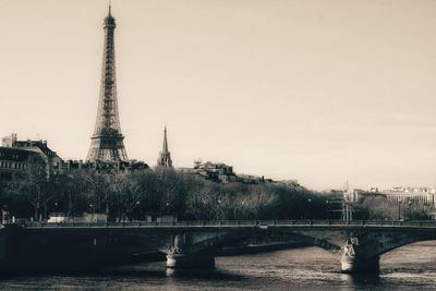Eiffel tower with bridge in background