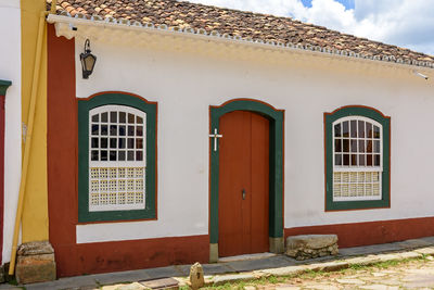 Colonial style house in brazilian historic city of tiradentes 