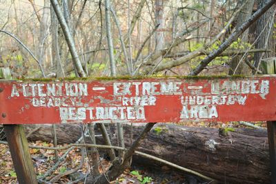Information sign on wall