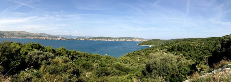 Scenic view of bay against sky