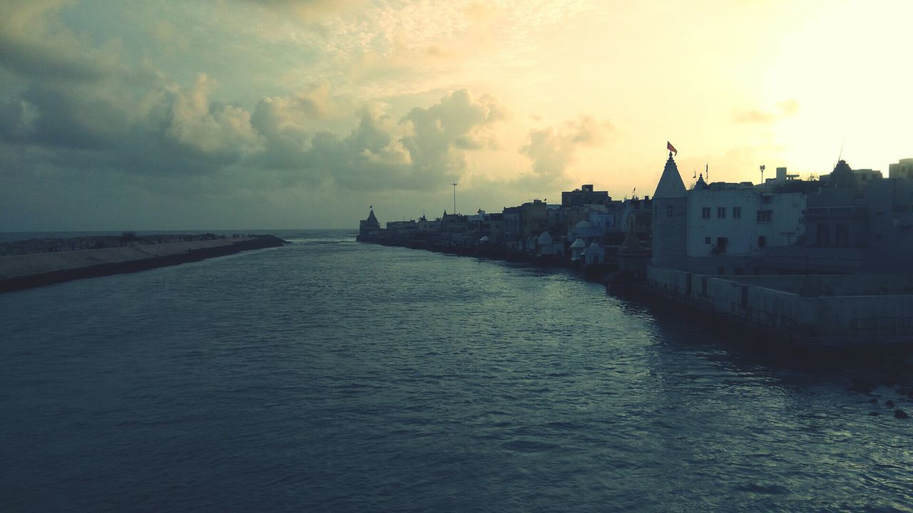 Shri Dwarkadish Mandir (Pushtimargh)