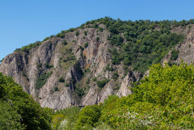 Scenic view of the rock massif rotenfels nearby bad muenster am stein ebernburg at nahe river