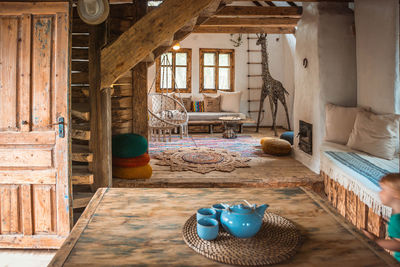 Table and chairs in house