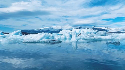 Jökulsárlón iceberg lagoon