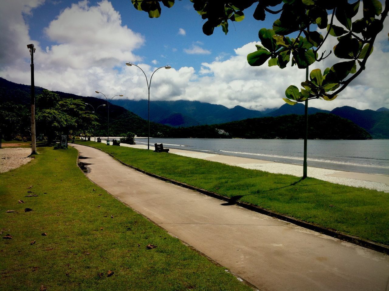 VIEW OF LAKE AGAINST SKY