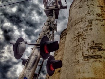 Low angle view of cloudy sky