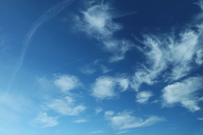 Low angle view of vapor trail in sky