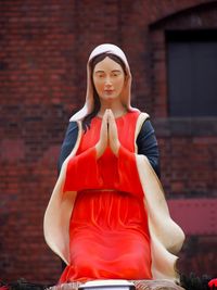 Portrait of woman in traditional clothing