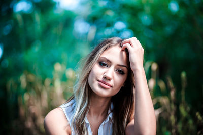 Portrait of a beautiful young woman