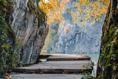 Wooden footpath in plitvice lakes national park in croatia in autumn