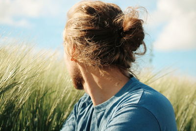 Young man looking away