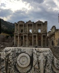 Old ruin building against cloudy sky