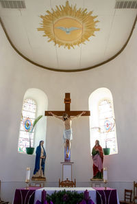 Statue of people in temple