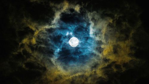 Close-up of moon against sky at night