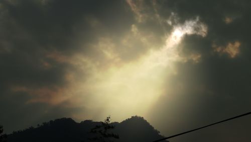 Low angle view of cloudy sky