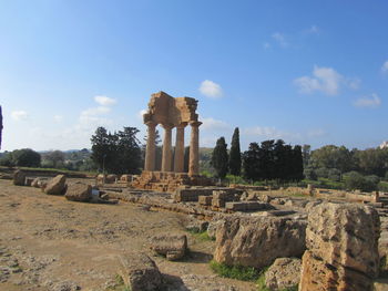 View of old ruins against sky