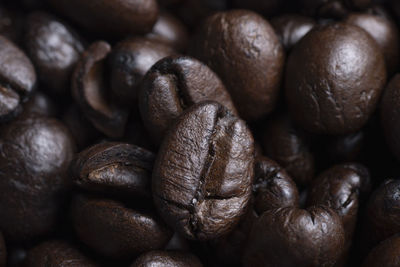 Roasted coffee beans macro. shallow dof, selective focus.