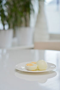 Boiled eggs on