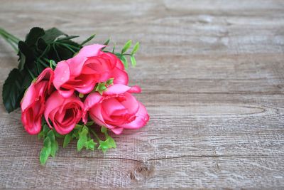 High angle view of rose bouquet on table