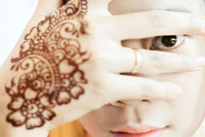 Close-up portrait of human hand