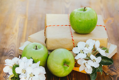 Close-up of apples on table