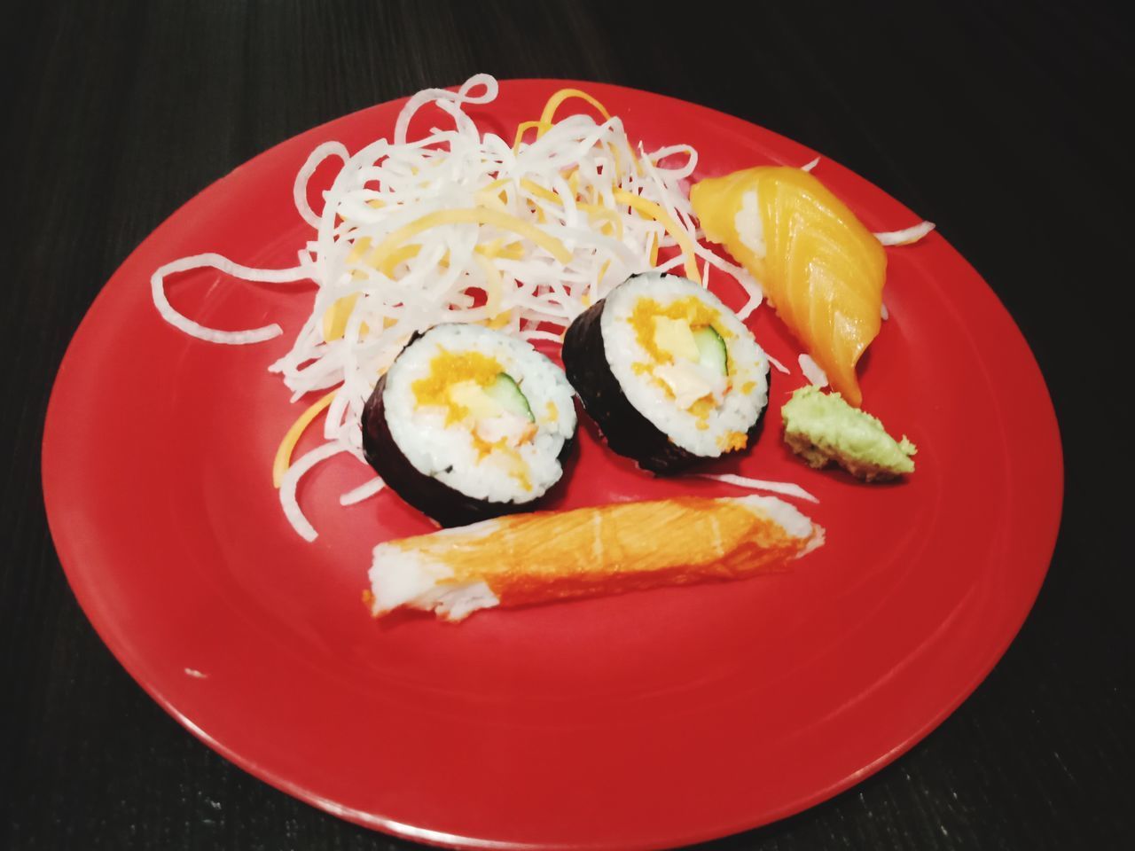 HIGH ANGLE VIEW OF BREAKFAST SERVED IN PLATE