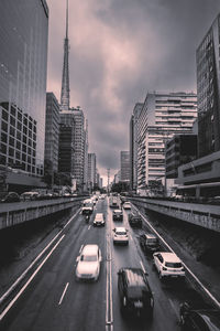 Traffic at paulista avenue, são paulo, brazil. march 12 2024.