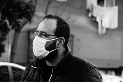 Portrait of young man wearing sunglasses